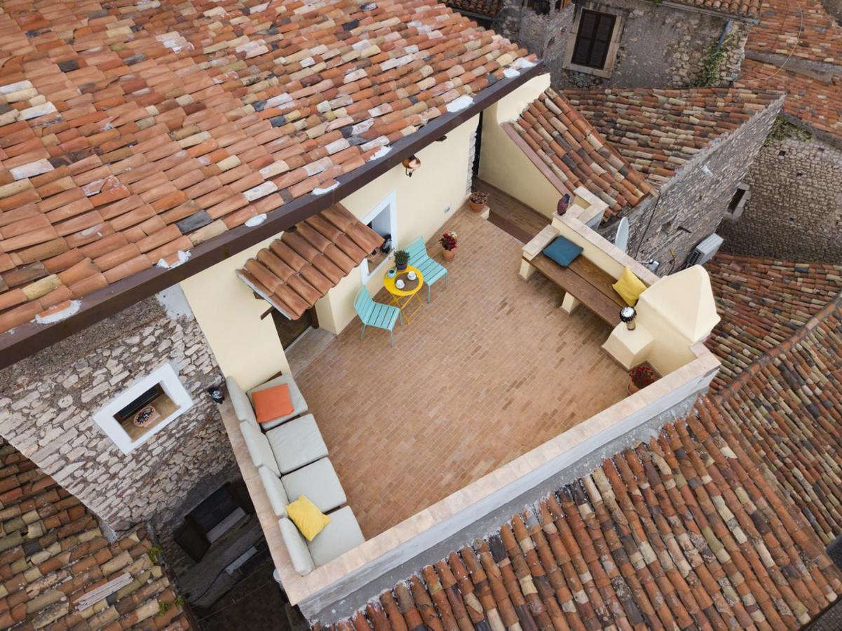 Aurora Medieval House Sermoneta Exteriör bild