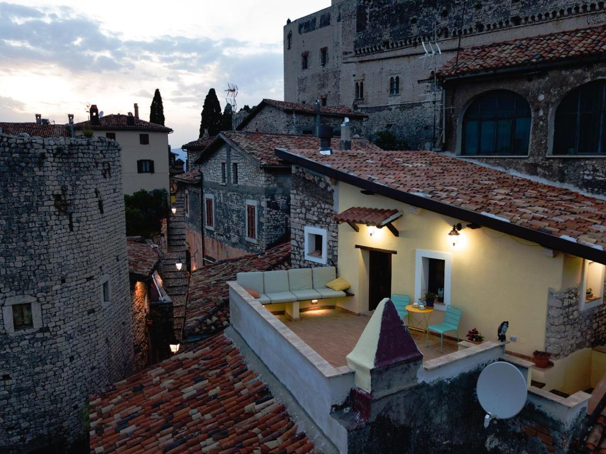 Aurora Medieval House Sermoneta Exteriör bild
